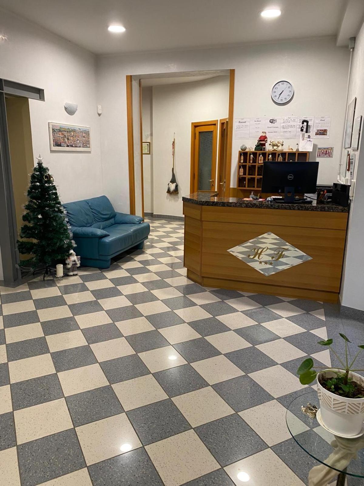 Hotel Ferrara Chianciano Terme Exteriör bild